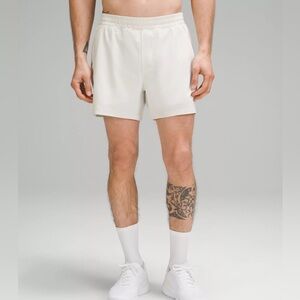 lululemon Bowline Bone White 5” Linerless Shorts Size Medium